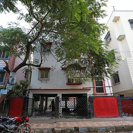 Oyo 17187 Urban Casa Kolkata Exterior photo
