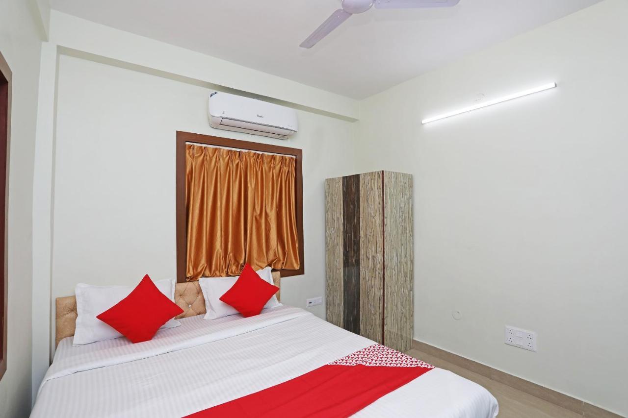 Oyo 17187 Urban Casa Kolkata Exterior photo