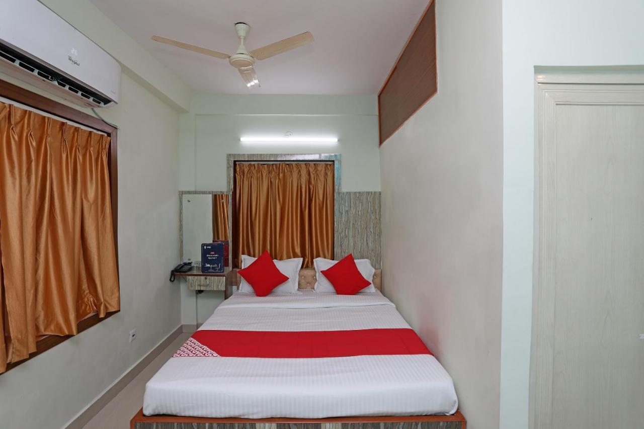 Oyo 17187 Urban Casa Kolkata Exterior photo