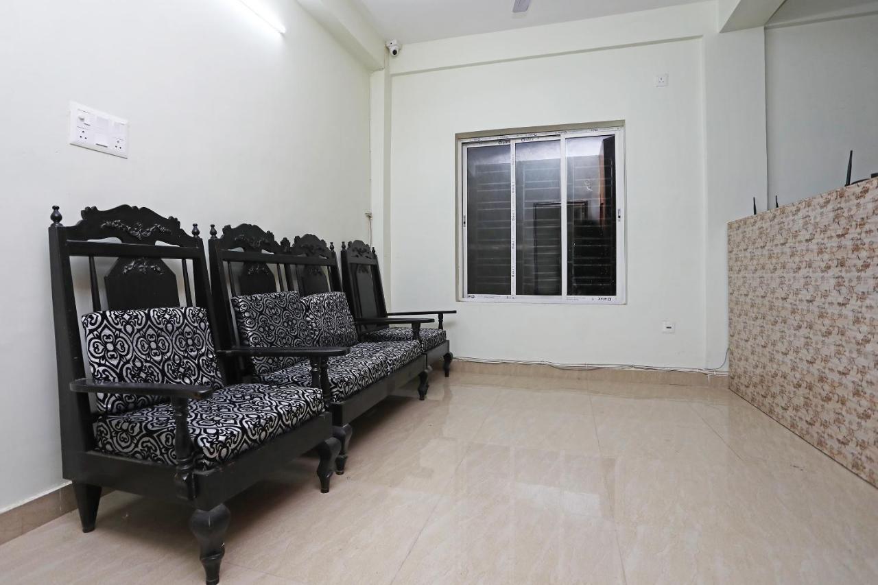 Oyo 17187 Urban Casa Kolkata Exterior photo