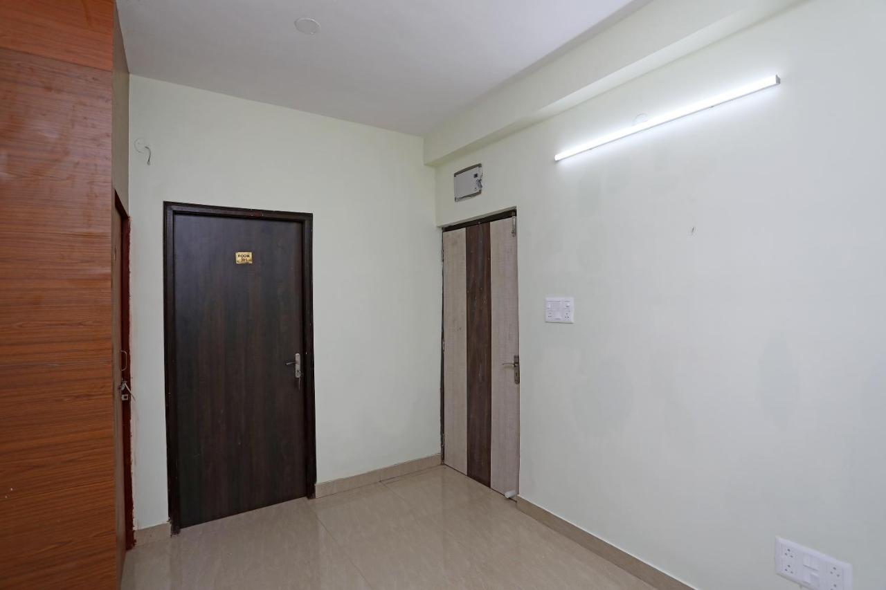 Oyo 17187 Urban Casa Kolkata Exterior photo