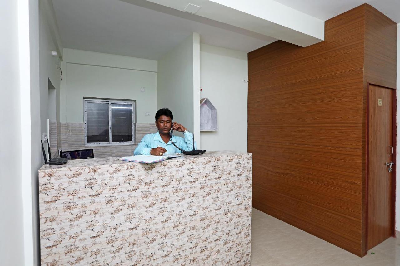 Oyo 17187 Urban Casa Kolkata Exterior photo